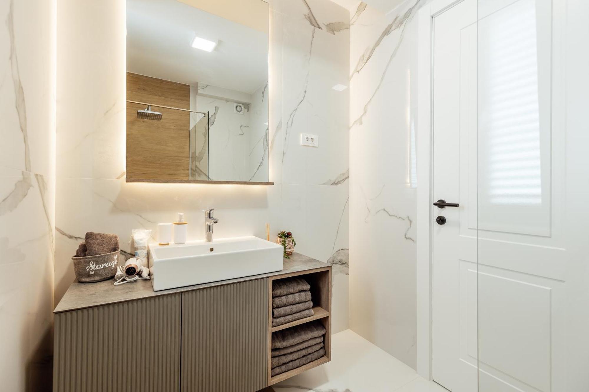 Savina Beachfront Oasis Herceg Novi Esterno foto