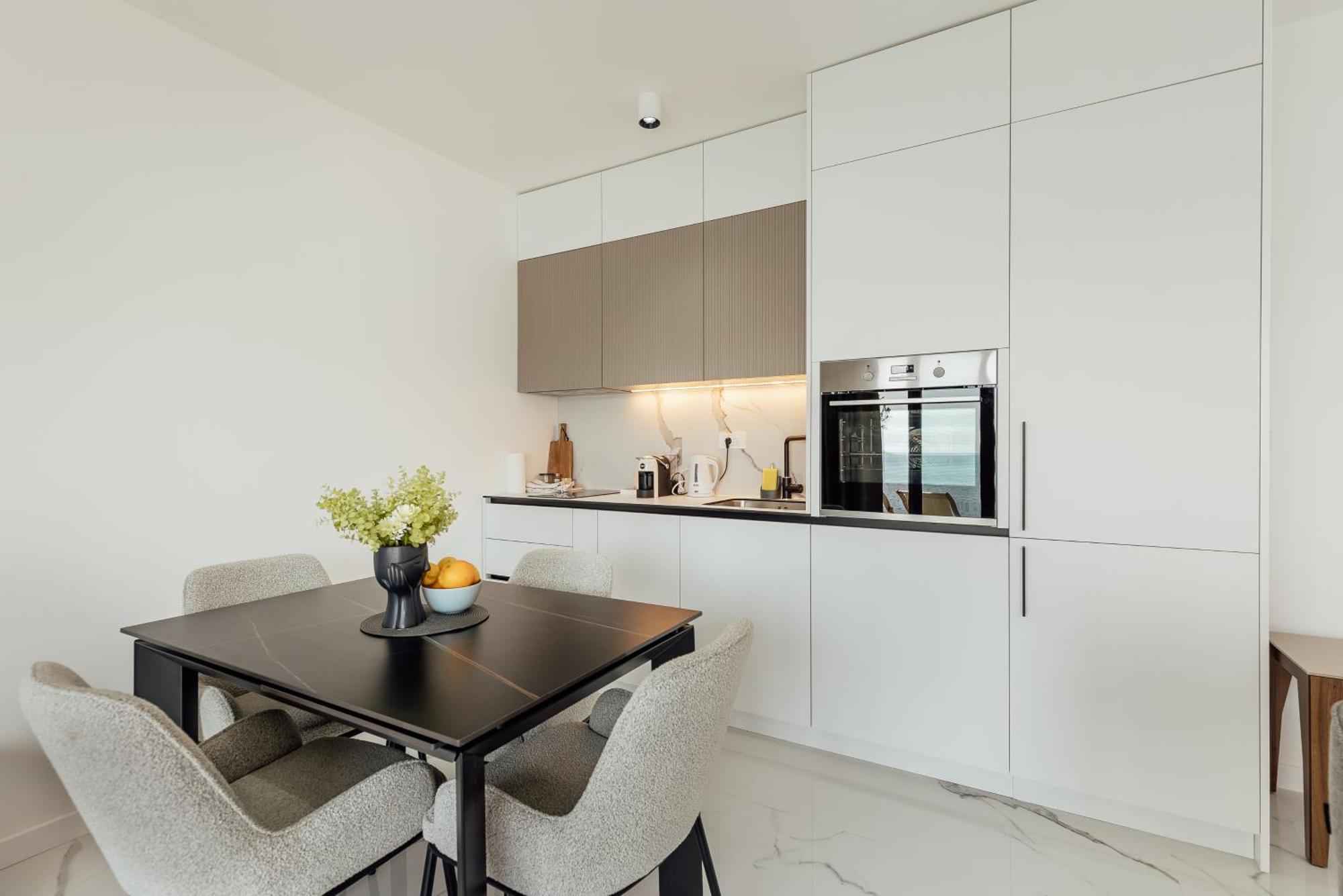 Savina Beachfront Oasis Herceg Novi Esterno foto