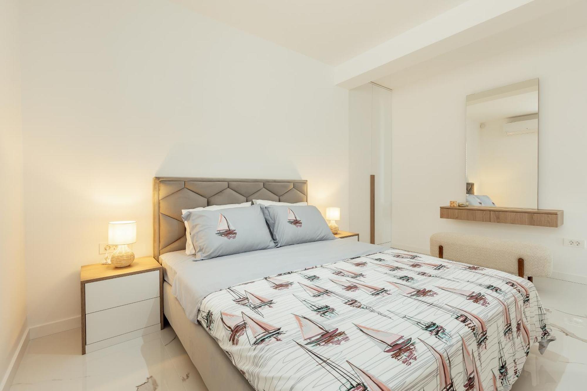 Savina Beachfront Oasis Herceg Novi Esterno foto